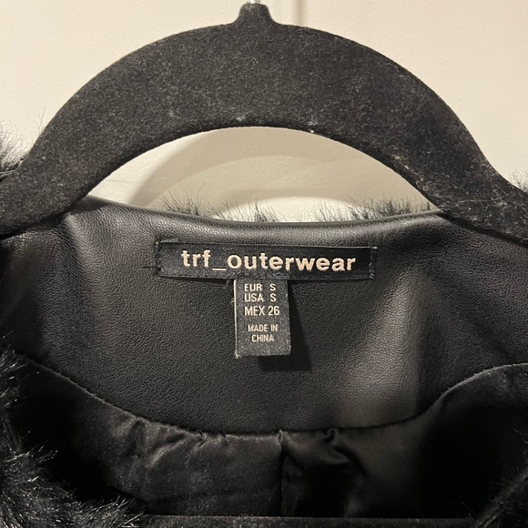 Zara Faux Fur Coat - Picture 4 of 4